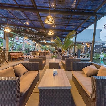 Urbanview Hotel Khayrizsan Tasikmalaya By Reddoorz المظهر الخارجي الصورة