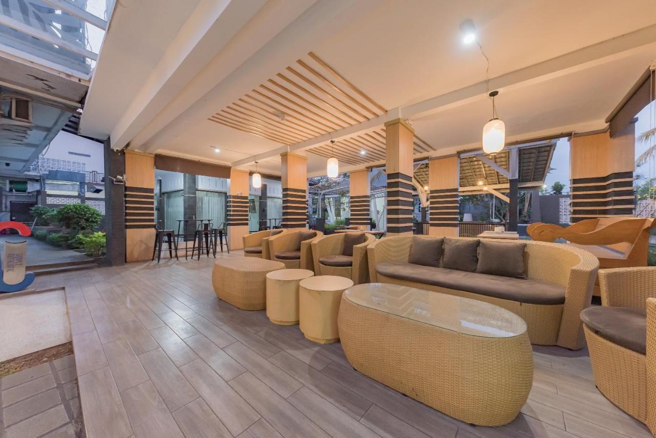 Urbanview Hotel Khayrizsan Tasikmalaya By Reddoorz المظهر الخارجي الصورة